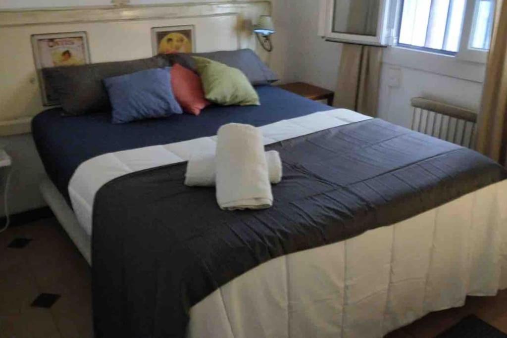 Apartmán Gaudi 51 Barcelona Exteriér fotografie