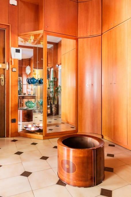 Apartmán Gaudi 51 Barcelona Exteriér fotografie