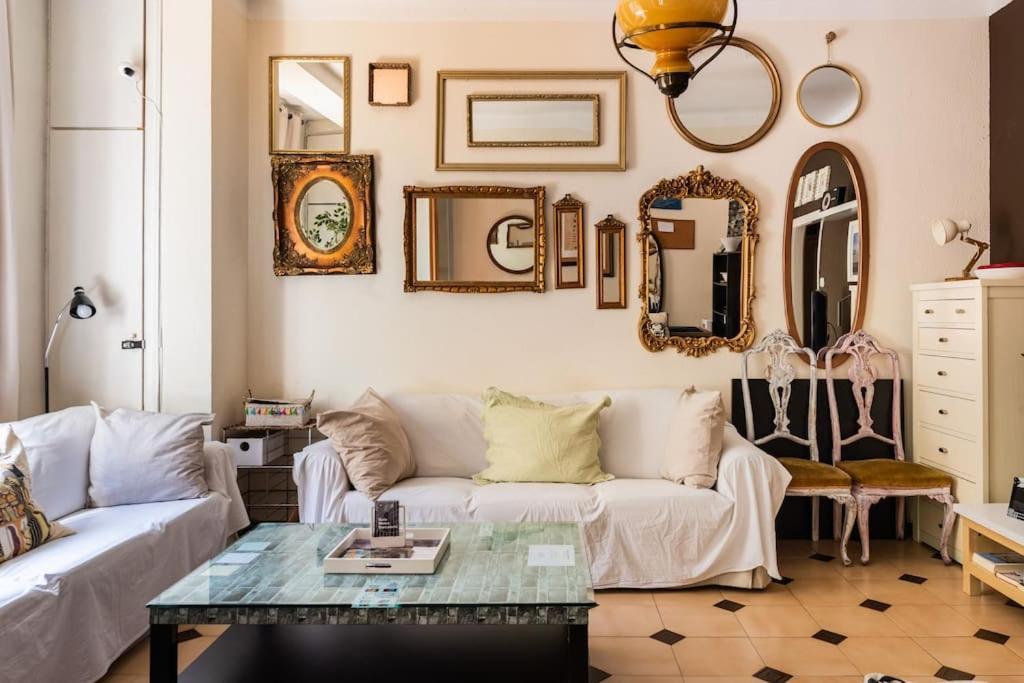 Apartmán Gaudi 51 Barcelona Exteriér fotografie