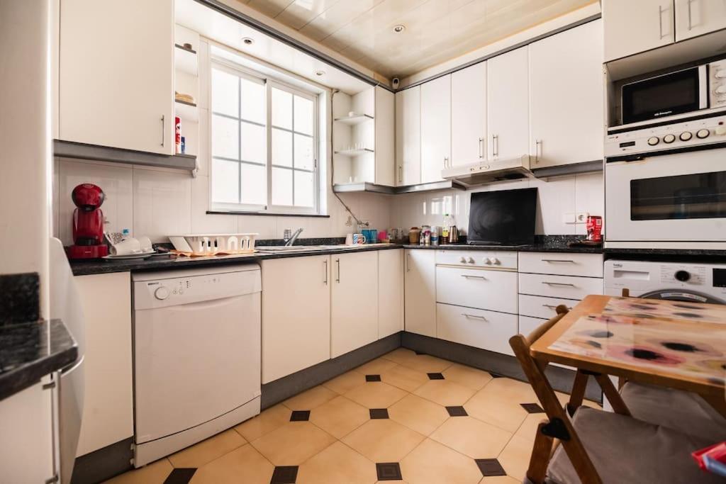 Apartmán Gaudi 51 Barcelona Exteriér fotografie
