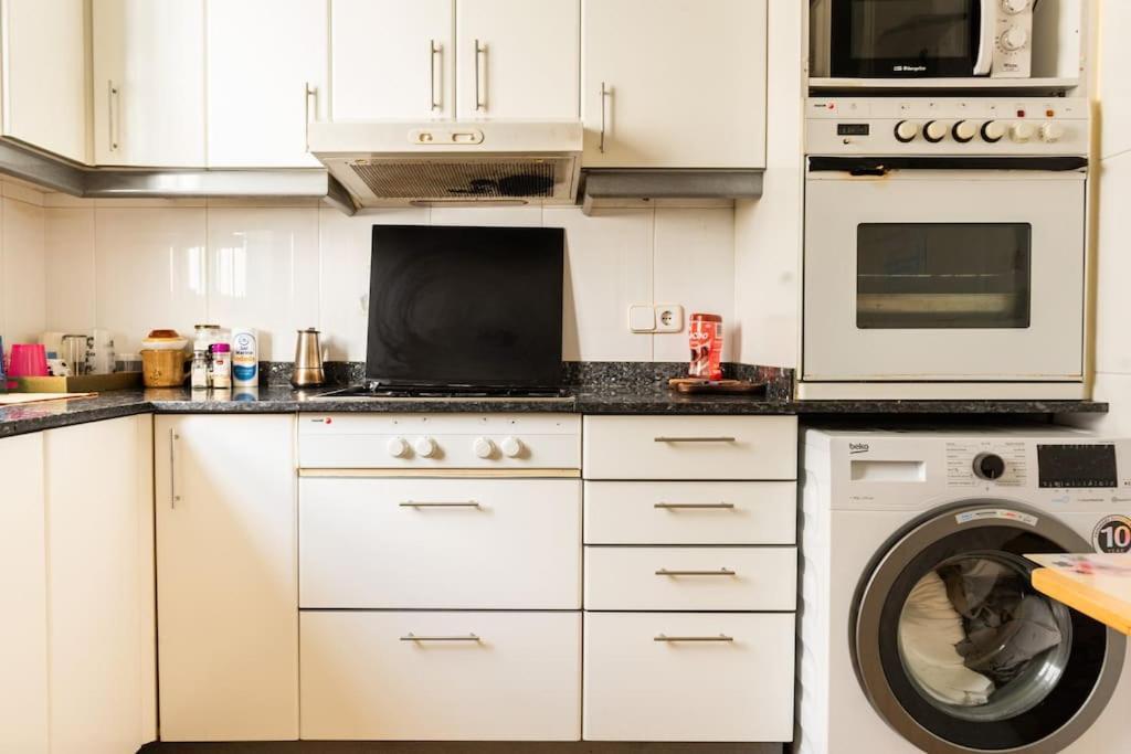 Apartmán Gaudi 51 Barcelona Exteriér fotografie